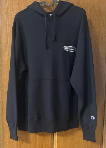미사용 새상품/챔피온/후드티/블랙 x 실버/M 사이즈