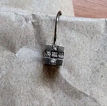 재가격 인하 아가트 다이아 플라티나 귀걸이 한쪽