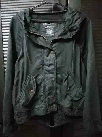 AMERICAN EAGLE 점퍼!!