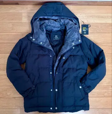 BEAMS HEART 다운 자켓 M 사이즈 블랙/카모