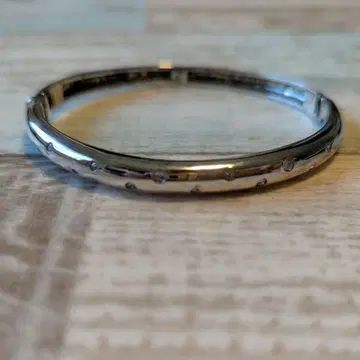 실버 크리스탈 뱅글