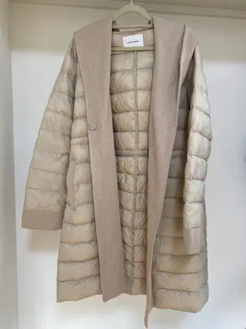 MAYSON GREY 베이지 다운 자켓