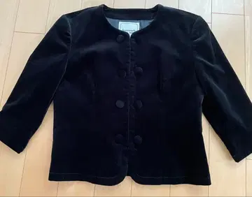 Mademoiselle NON NON 블랙 노카라 자켓