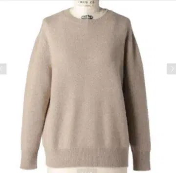 새상품급 드로어 베이지 캐시미어 니트 사이즈 1
