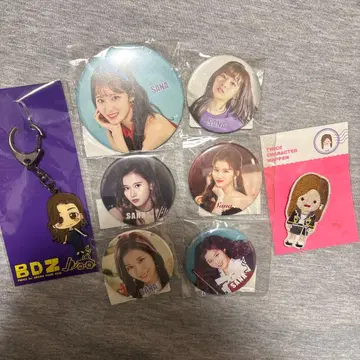 TWICE 사나 캔뱃지 키링 세트