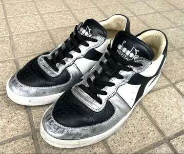 DIADORA Heritage 1990 블랙&화이트