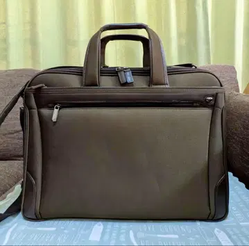 Ace 브라운 비즈니스 백 심플한 디자인