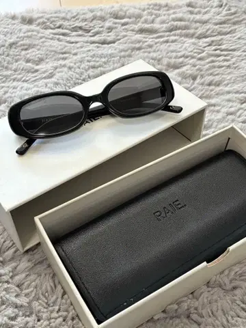 RAIE VENUS SUNGLASSES / BLACK