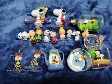스누피 미니 피규어 모음 세트