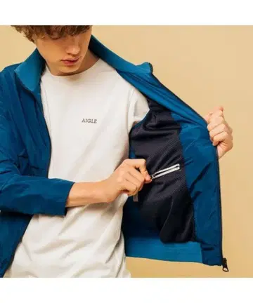 [ 구하기 어려움 ] AIGLE 에이글 발수 웹터 자켓 다크 블루