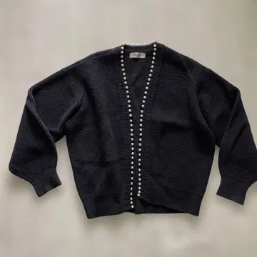 JUSGLITTY 펄 장식 긴팔 가디건