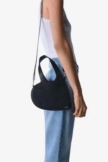 새상품 코페르니 Coperni 하트 블랙 숄더백 미니