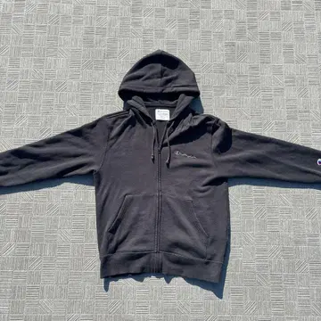 Champion 블랙 지퍼 후드티 타이트 A라인 로고 자수 크롭