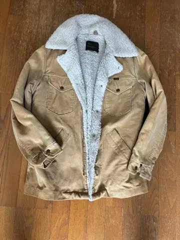 랭글러 런치 코트 L 사이즈 상당