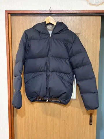 700 필파워 다운 자켓 블랙