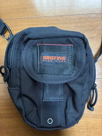 BRIEFING 블랙 숄더백