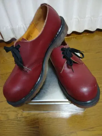 90s 닥터마틴 UK9 스틸토 데드 3홀 잉글랜드제