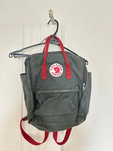 FJALL RAVEN 카키 백팩