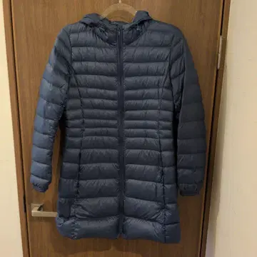 유니클로 네이비 후드 UNIQLO 울트라 라이트 다운 M
