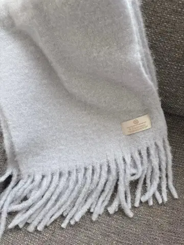 새상품 B.Traditional 아이스 블루 실버 라메 스톨