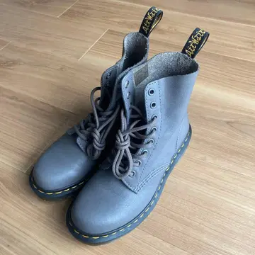 Dr.Martens 8홀 부츠 그레이 size4
