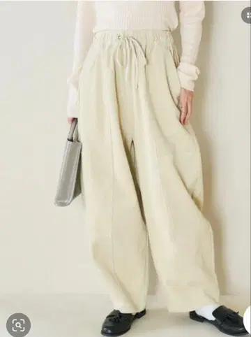 미사용 새상품 FREAK'S STORE 코듀로이 벌룬 팬츠/커브 팬츠