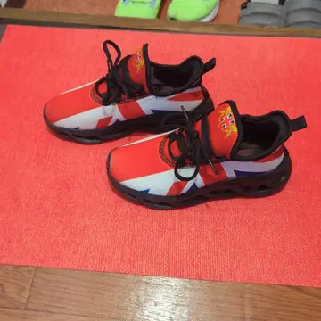 영국 국기 디자인 스니커즈