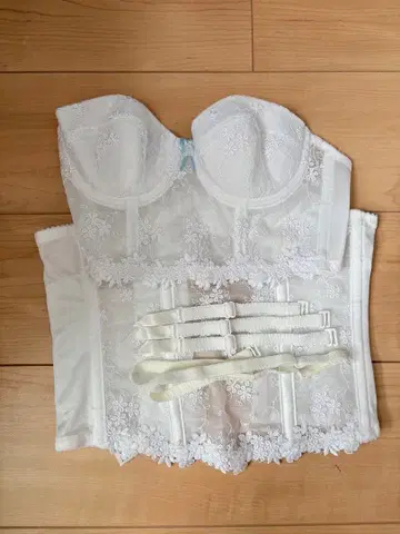 와코루 브라이덜 이너 세트