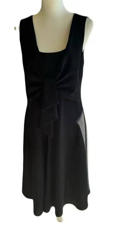 로라 애슐리 블랙 A라인 원피스