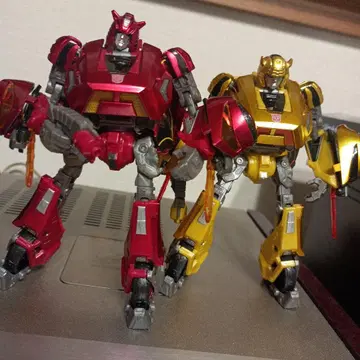 트랜스포머 범블비 & 범블비 점퍼 사이버트론 모드