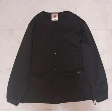 Nasngwam 버튼 달린 블랙 가디건