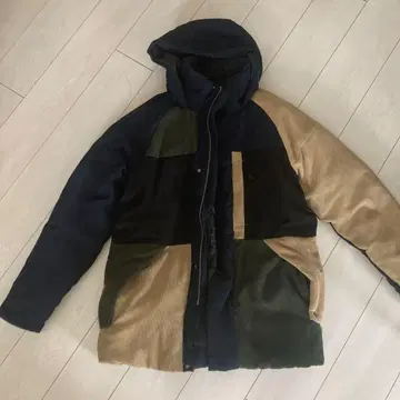 워크맨 FLAME TECH MONSTER PARKA L 사이즈