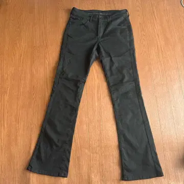 여성용 EDWIN 하타라쿠로 부츠컷 팬츠 사이즈 S