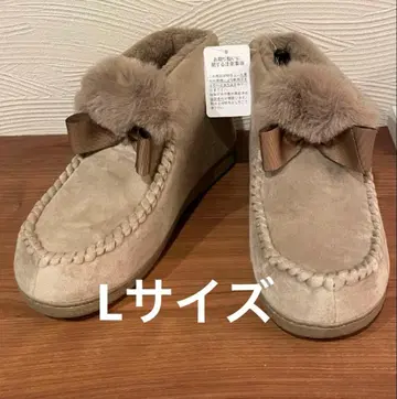 미사용 새상품 베이지 스웨이드 퍼 달린 슬립온 리본