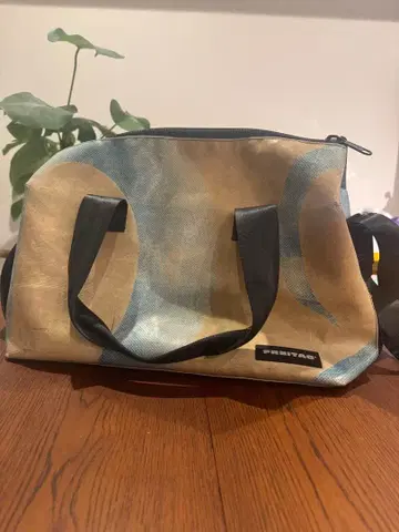 FREITAG LOIS 베이지/스카이블루