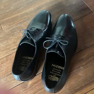 HILTON 블랙 가죽 드레스 슈즈