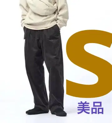 UNIQLO U 코듀로이 턱 와이드 팬츠 다크 그레이 S 사이즈