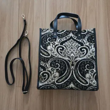 [ 2WAY ] 페이즐리 무늬 토트백/숄더백 블랙 x 베이지