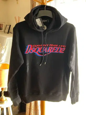 DSQUARED2 캐나디언 팀 후드티 NEW 택 포함 새상품