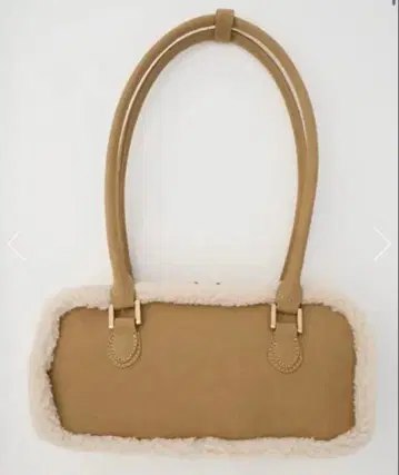 퍼 달린 베이지 핸드백