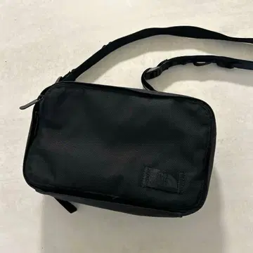 THE NORTH FACE 블랙 숄더백