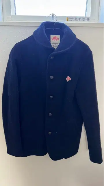 단톤 네이비 버튼 숄카라 코트