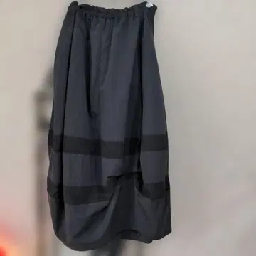 모유루 변형 롱 스커트 블랙 스트라이프 롱 플레어 스커트