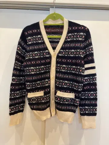 [ 최종 가격 인하! ] TOMORROWLAND 가디건