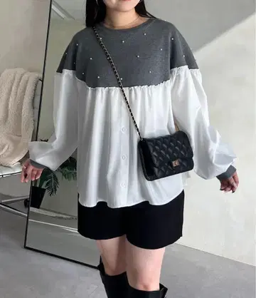 신상 프로즈베일 데콜테 펄 셔츠 도킹 니트