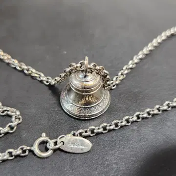 폴스미스 벨 목걸이