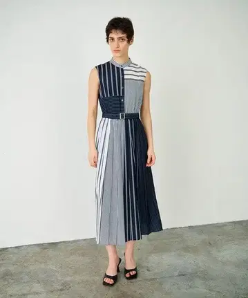 그레이스 콘티넨탈 스트라이프 프린트 원피스