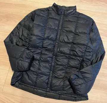 새상품 몽벨 라이트 다운 스냅 블랙 L