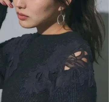 Mystrada 자수 니트 다크 그레이