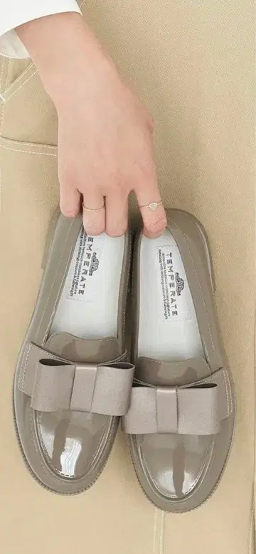 [ TEMPERATE ] DECO 리본 로퍼 40 미사용 새상품